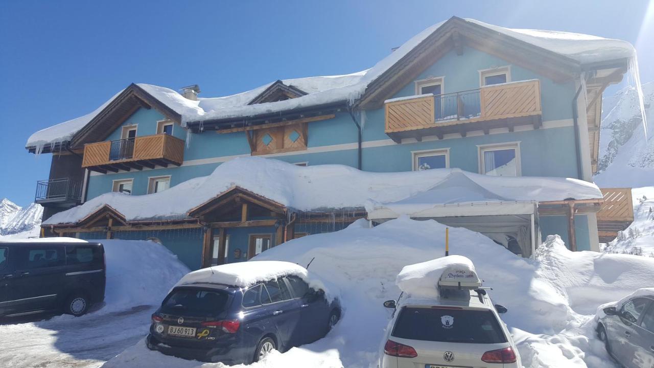 Hotel Cielo Blu Пассо-дель-Тонале Екстер'єр фото