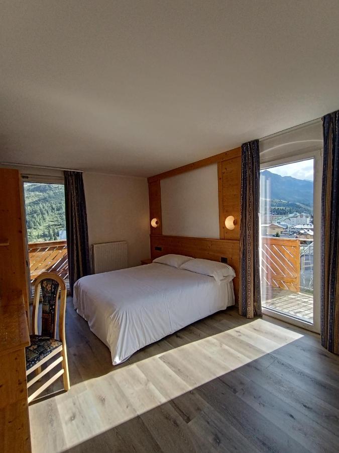 Hotel Cielo Blu Пассо-дель-Тонале Екстер'єр фото