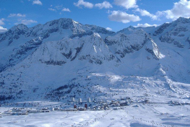 Hotel Cielo Blu Пассо-дель-Тонале Екстер'єр фото